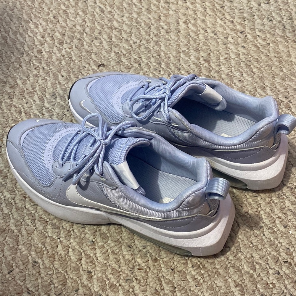 Womens nike shoes